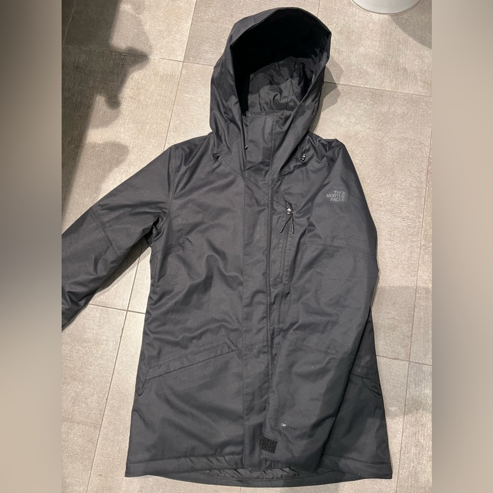 The North Face snow jacket. NEW without tags!